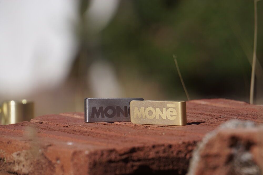 Mone Clip