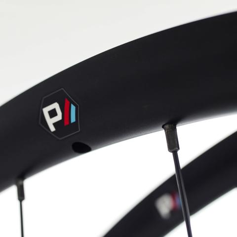 Forza 700c Wheelset, Centre-lock Disc brake, 12mm, Shimano