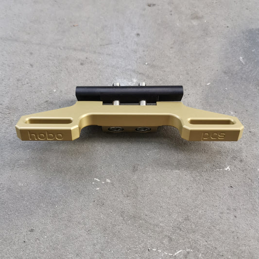 Restuvus Saddlebag Mount, Gold