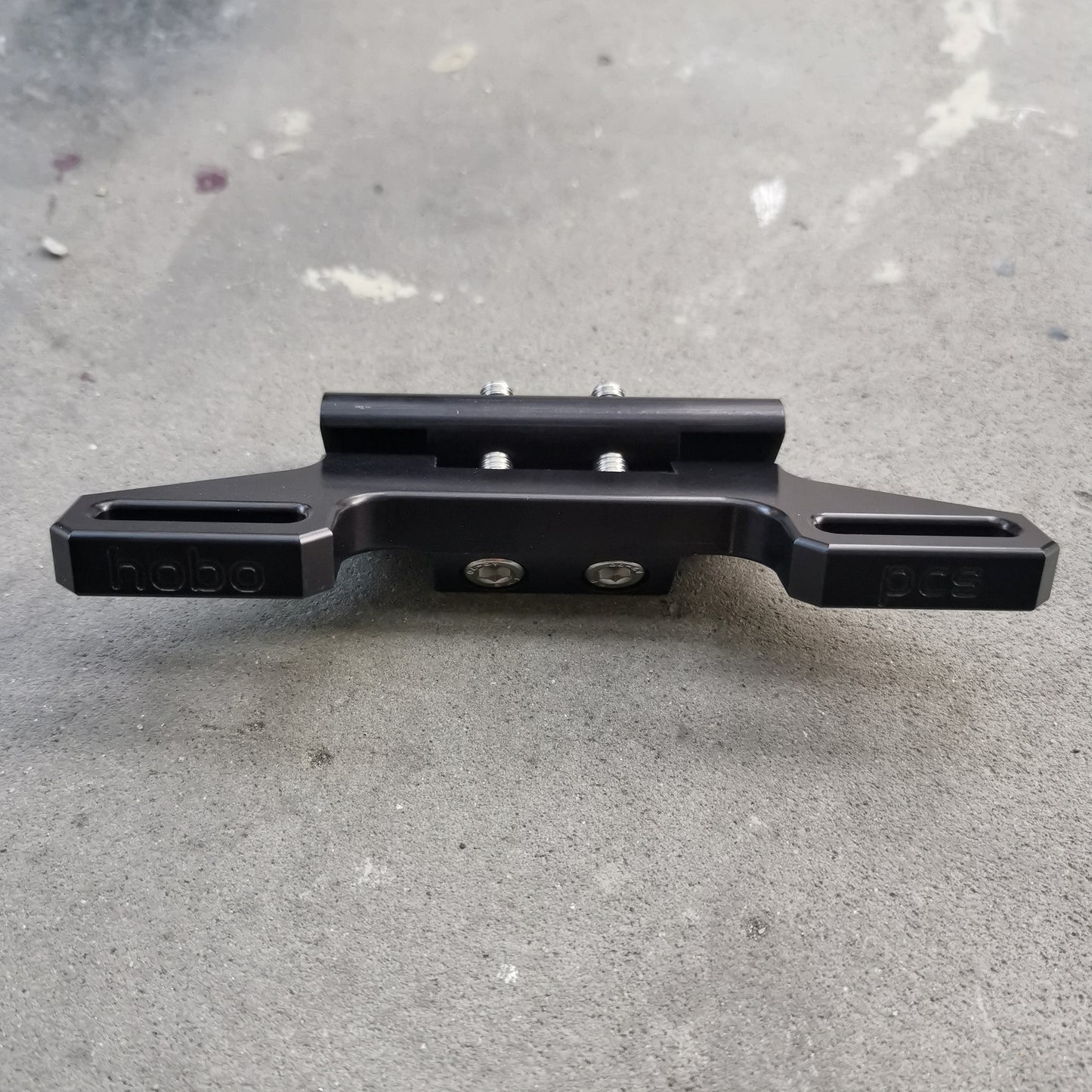 Restuvus Saddlebag Mount, Black