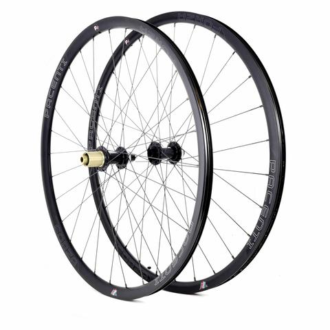 Forza 700c Wheelset, Centre-lock Disc brake, 12mm, Shimano